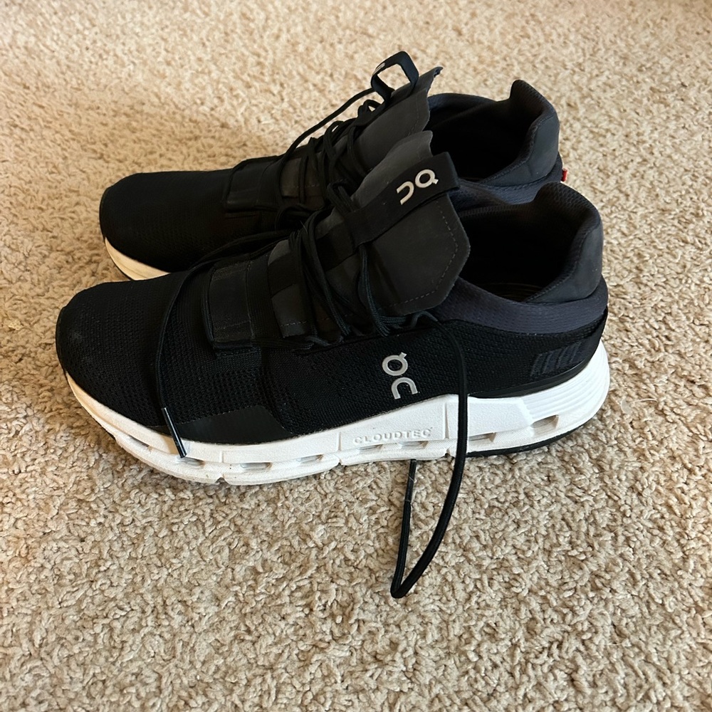 On Running Women's Shoes - Black and White